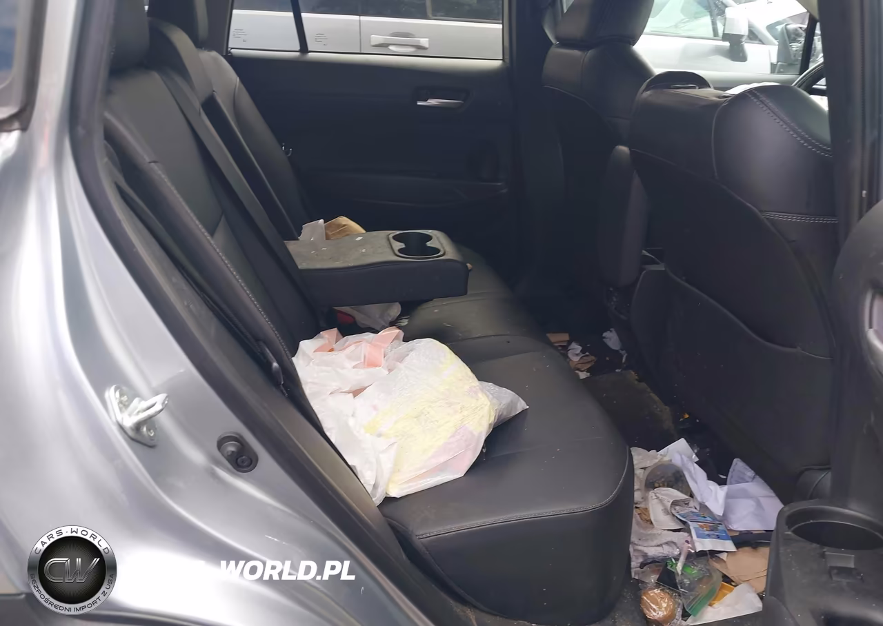 2022 Toyota Corolla Cross Xle VIN:7MUDAABG8NV040061 - 8