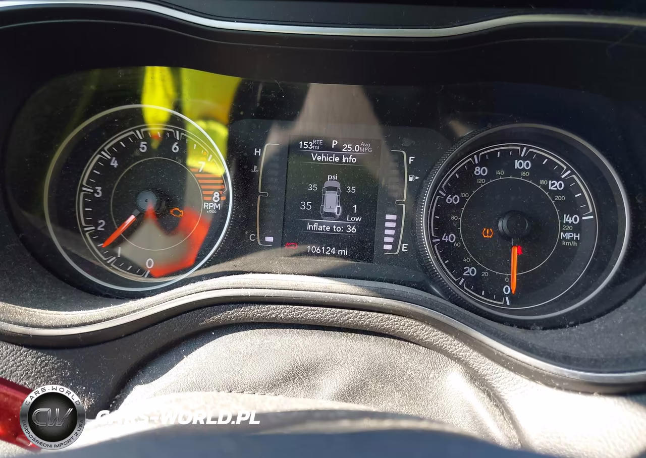 2019 Jeep Cherokee Latitude Plus 4X4 VIN:1C4PJMLX5KD156168 - 7