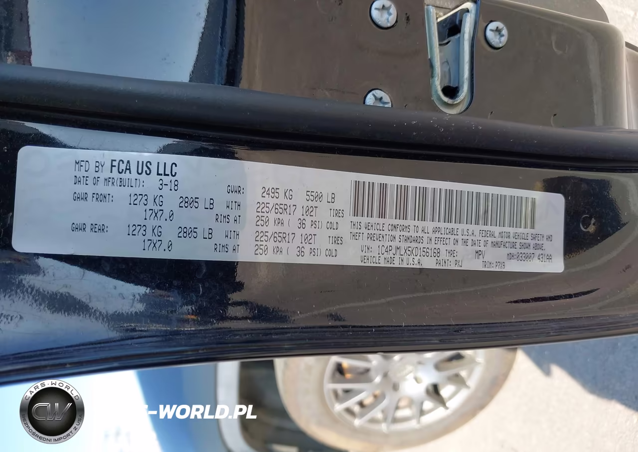 2019 Jeep Cherokee Latitude Plus 4X4 VIN:1C4PJMLX5KD156168 - 9