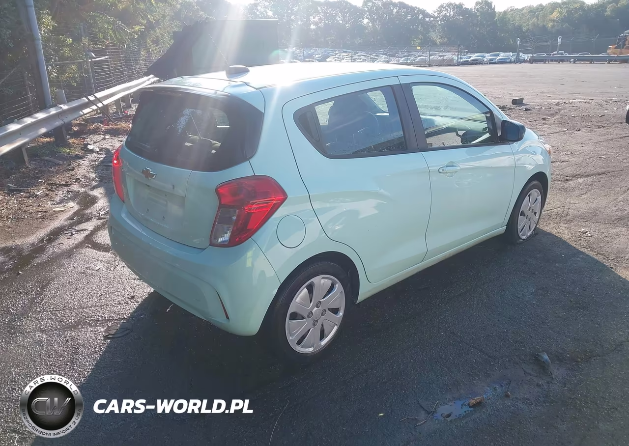 2018 Chevrolet Spark Ls Cvt VIN:KL8CB6SA9JC469127 - 4