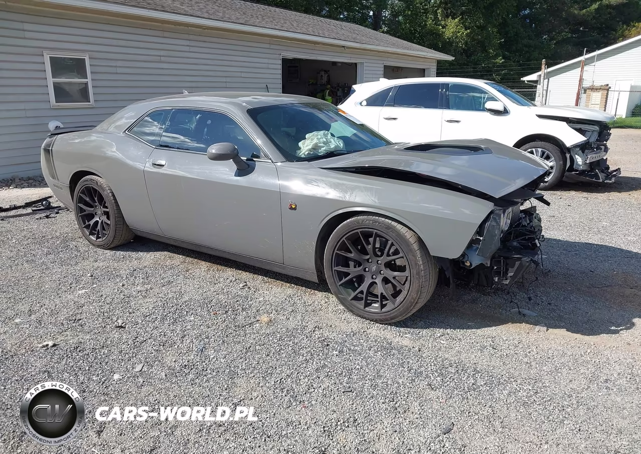 2017 Dodge Challenger 392 Hemi Scat Pack Shaker
