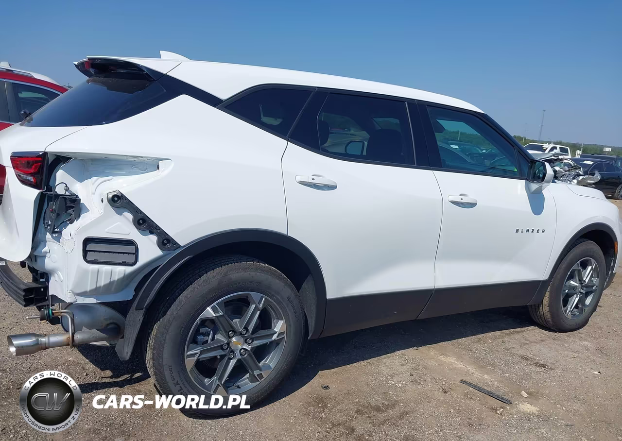 2026 Chevrolet Blazer Lt VIN:3GNKBCR45TS177027 - 14