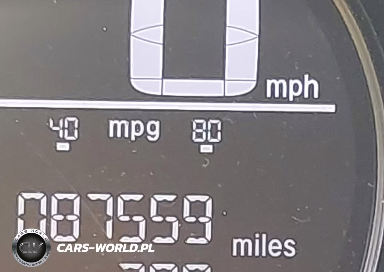 2018 Honda Civic Sport VIN:SHHFK7H41JU207065 - 15