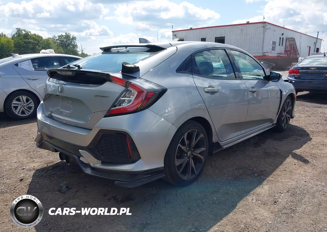 2018 Honda Civic Sport VIN:SHHFK7H41JU207065 - 4
