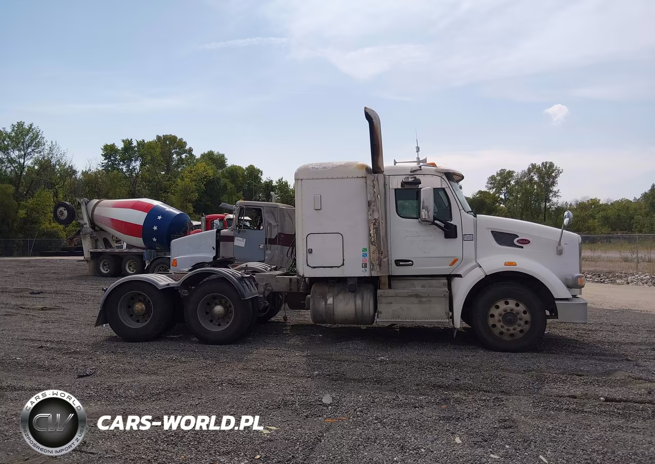 2017 Peterbilt 567 VIN:1XPCD49X8HD433755 - 14