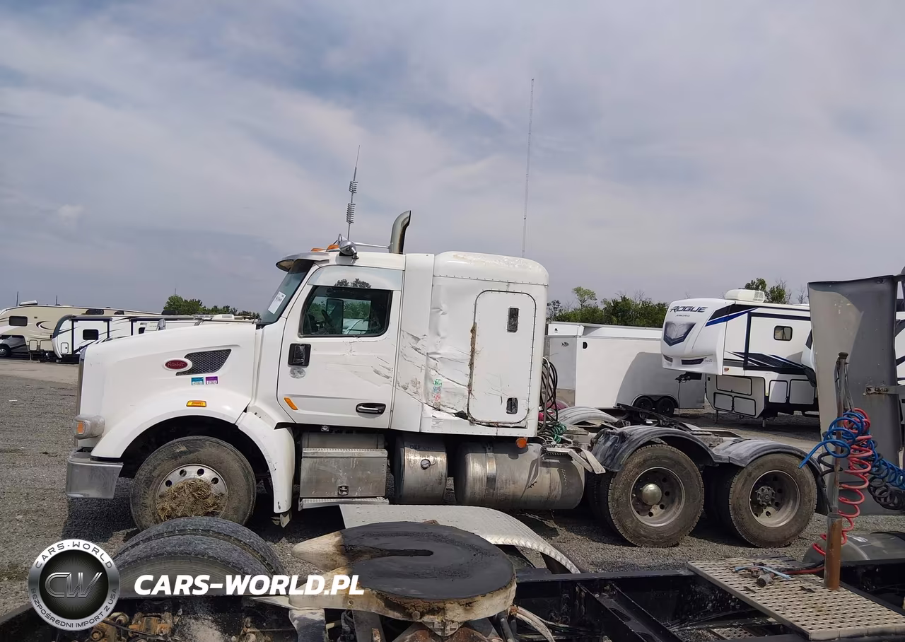2017 Peterbilt 567 VIN:1XPCD49X8HD433755 - 15