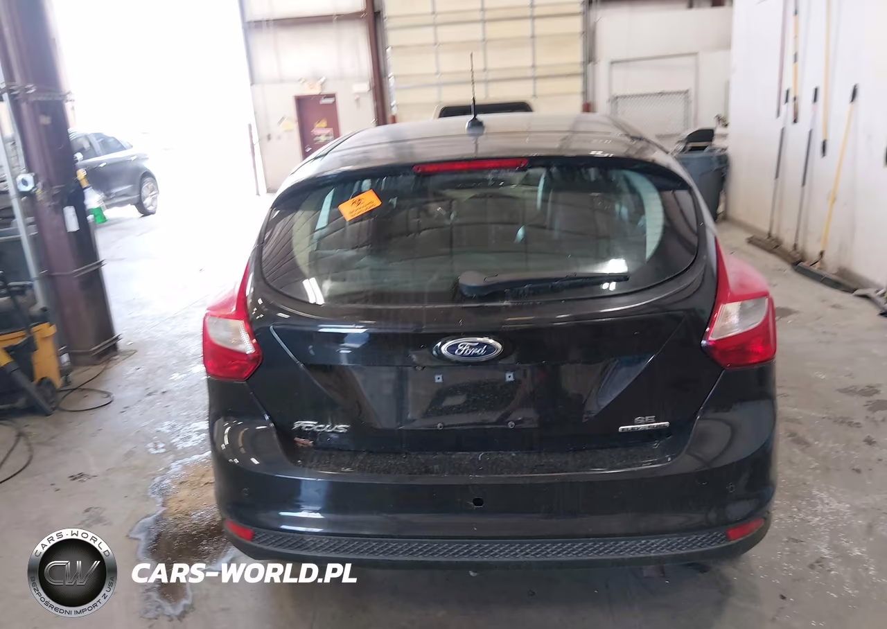 2014 Ford Focus Se VIN:1FADP3K29EL408750 - 16