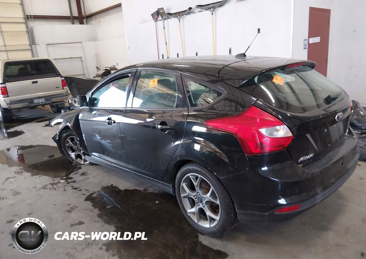 2014 Ford Focus Se VIN:1FADP3K29EL408750 - 3