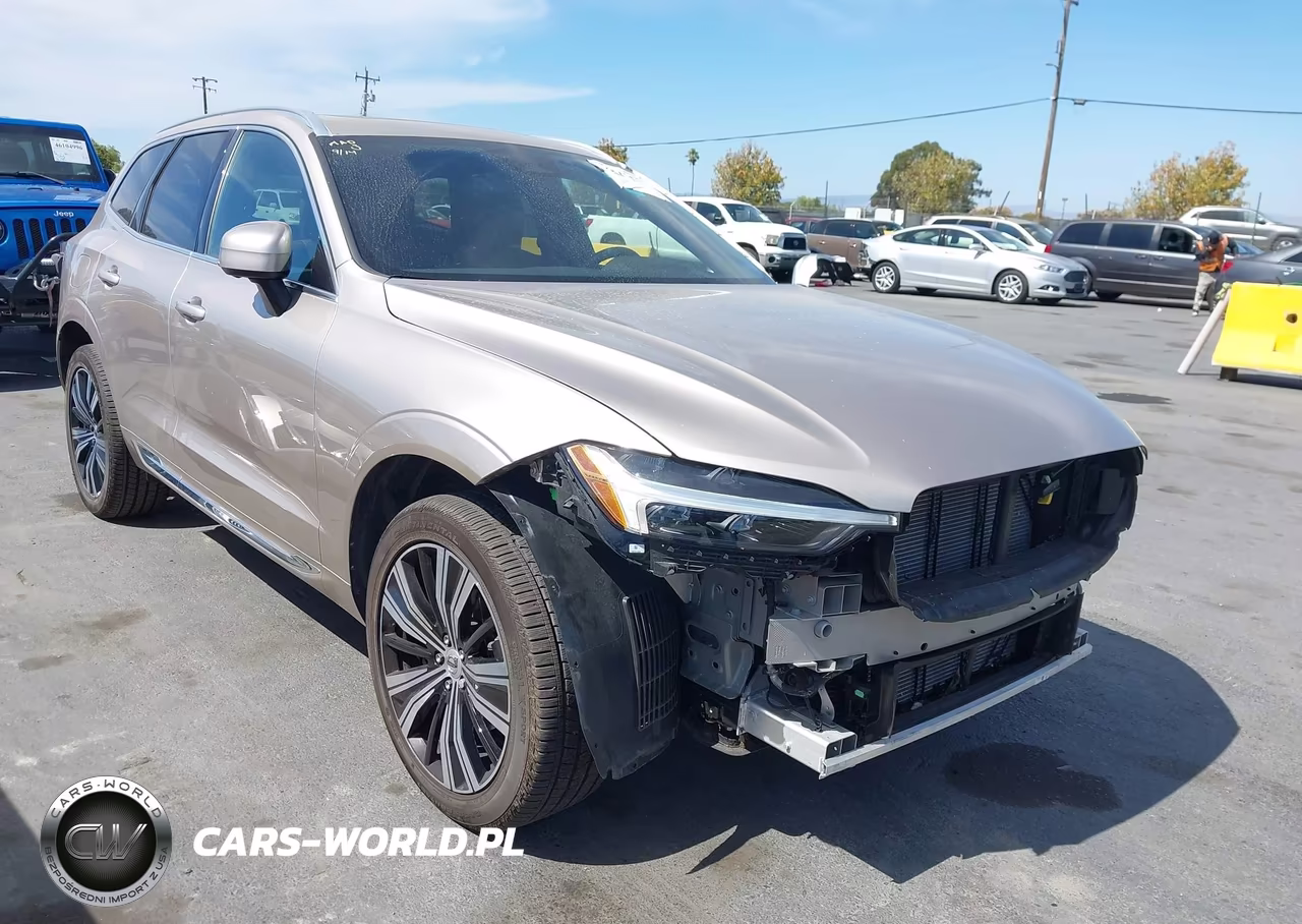 2023 Volvo Xc60 B5 Plus Bright Theme VIN:YV4L12RN0P1246472 - 1