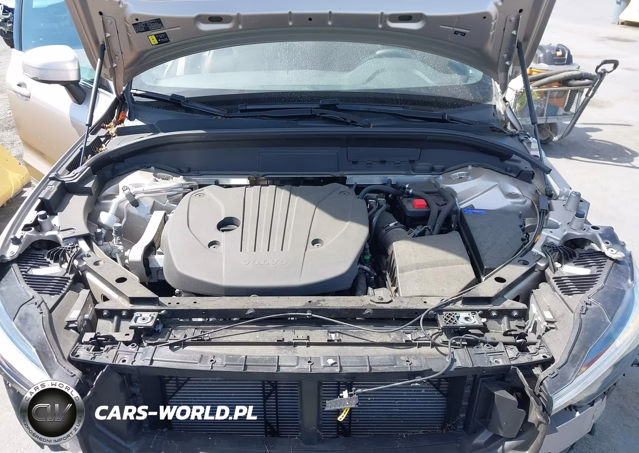 2023 Volvo Xc60 B5 Plus Bright Theme VIN:YV4L12RN0P1246472 - 10