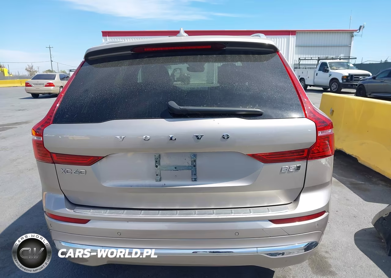 2023 Volvo Xc60 B5 Plus Bright Theme VIN:YV4L12RN0P1246472 - 17
