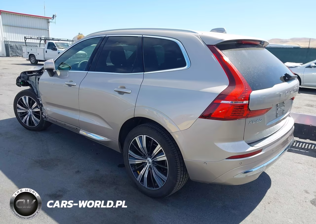 2023 Volvo Xc60 B5 Plus Bright Theme VIN:YV4L12RN0P1246472 - 3