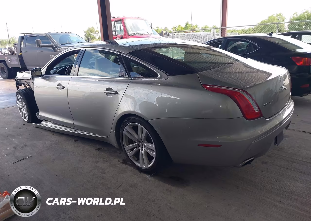 2012 Jaguar Xj Xjl Portfolio VIN:SAJWA2GB3CLV36858 - 3
