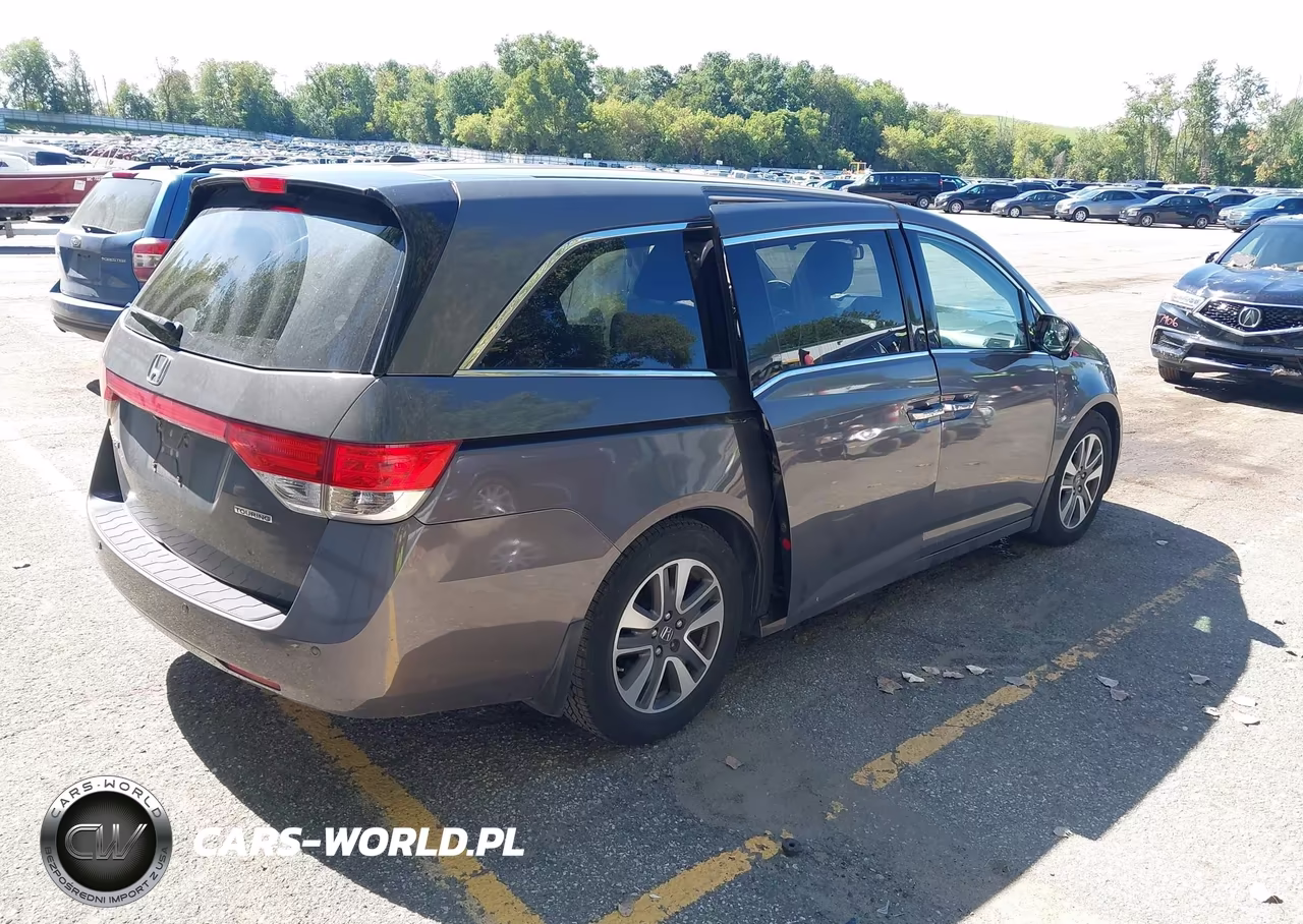 2014 Honda Odyssey Touring-Touring Elite VIN:5FNRL5H92EB047926 - 4