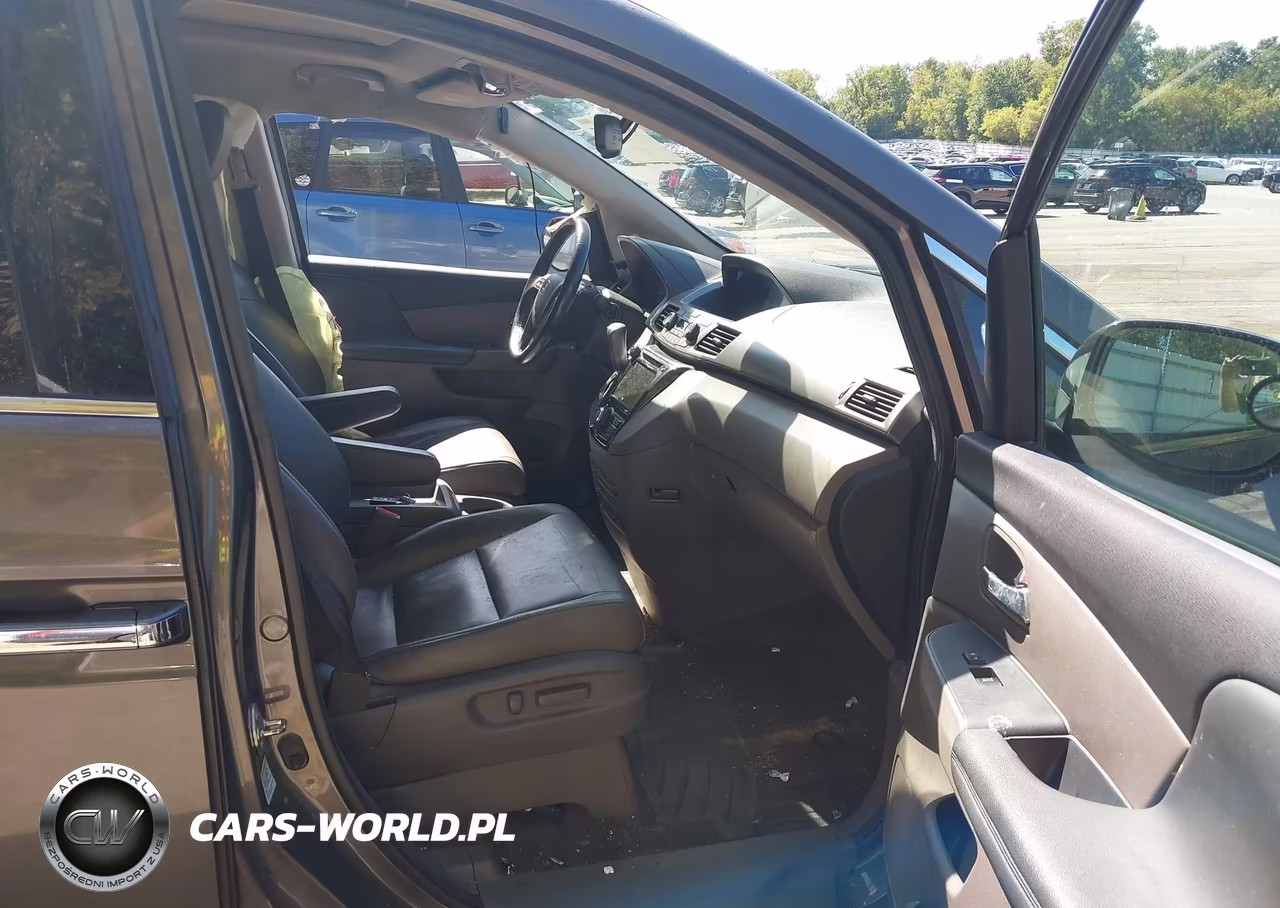 2014 Honda Odyssey Touring-Touring Elite VIN:5FNRL5H92EB047926 - 5