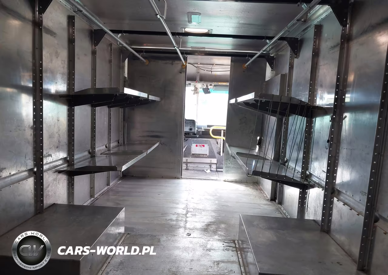 2019 Ford E-450 Stripped VIN:1FC3E4K63KDC17111 - 15