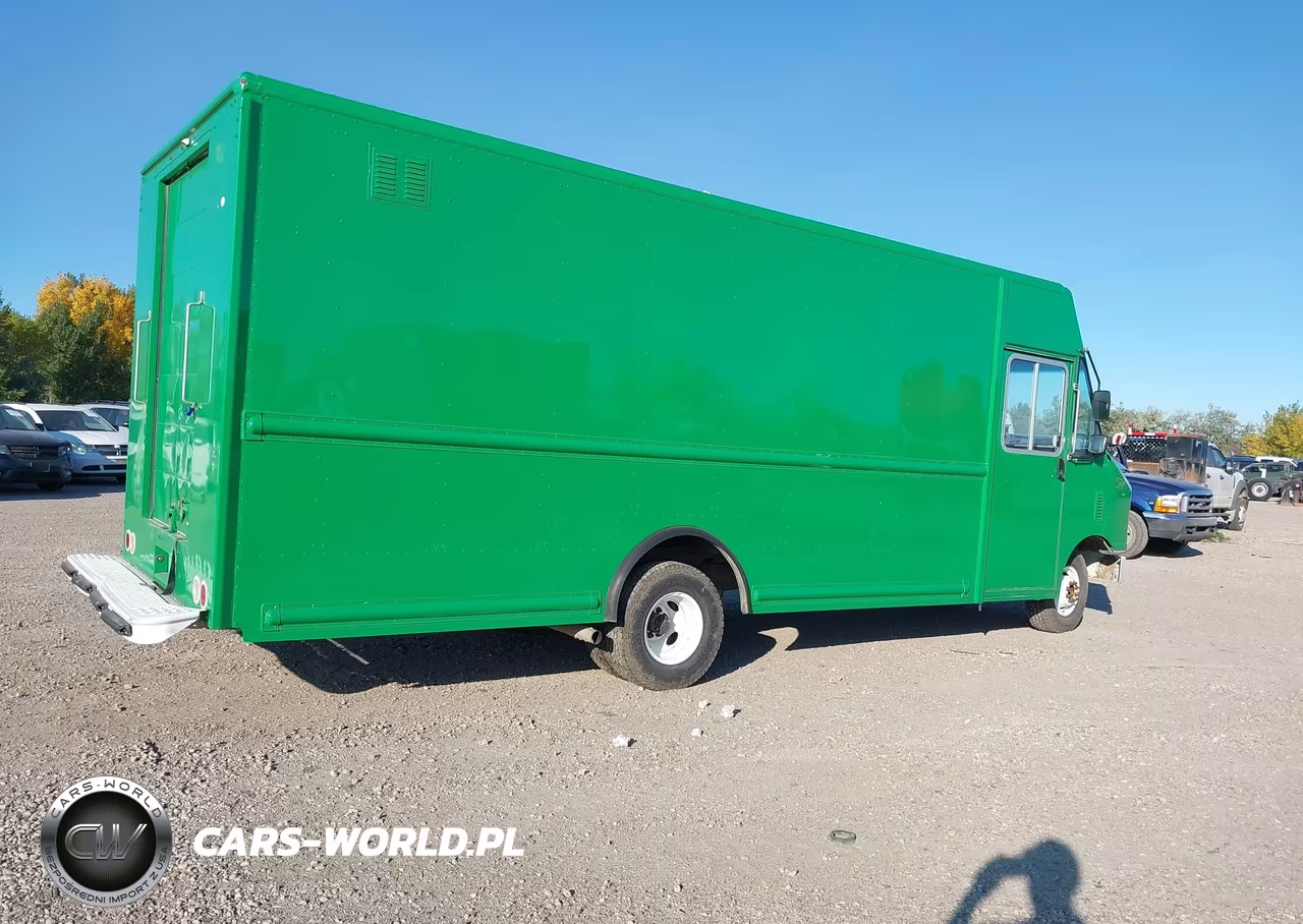 2019 Ford E-450 Stripped VIN:1FC3E4K63KDC17111 - 4