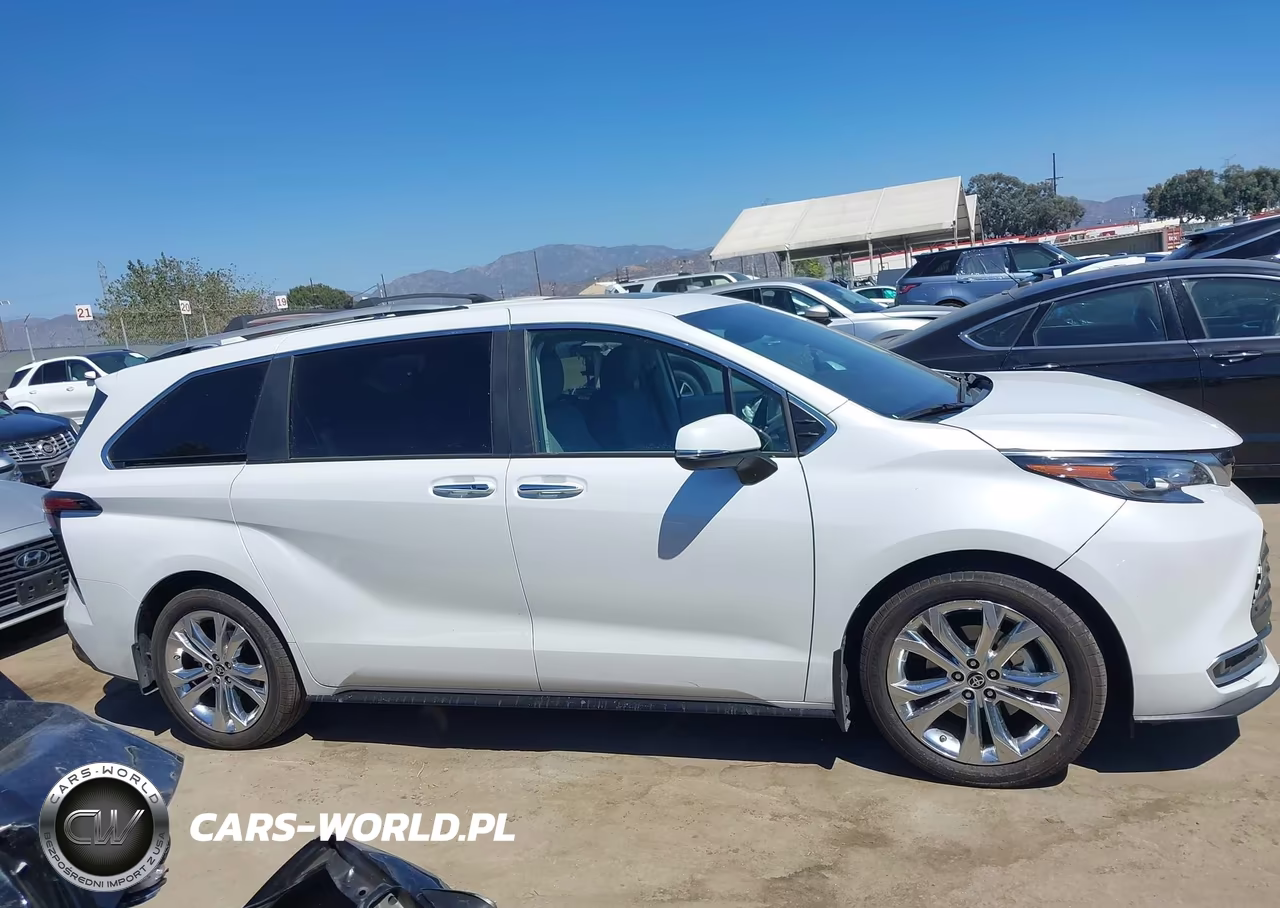 2024 Toyota Sienna Platinum VIN:5TDERKEC4RS183715 - 13