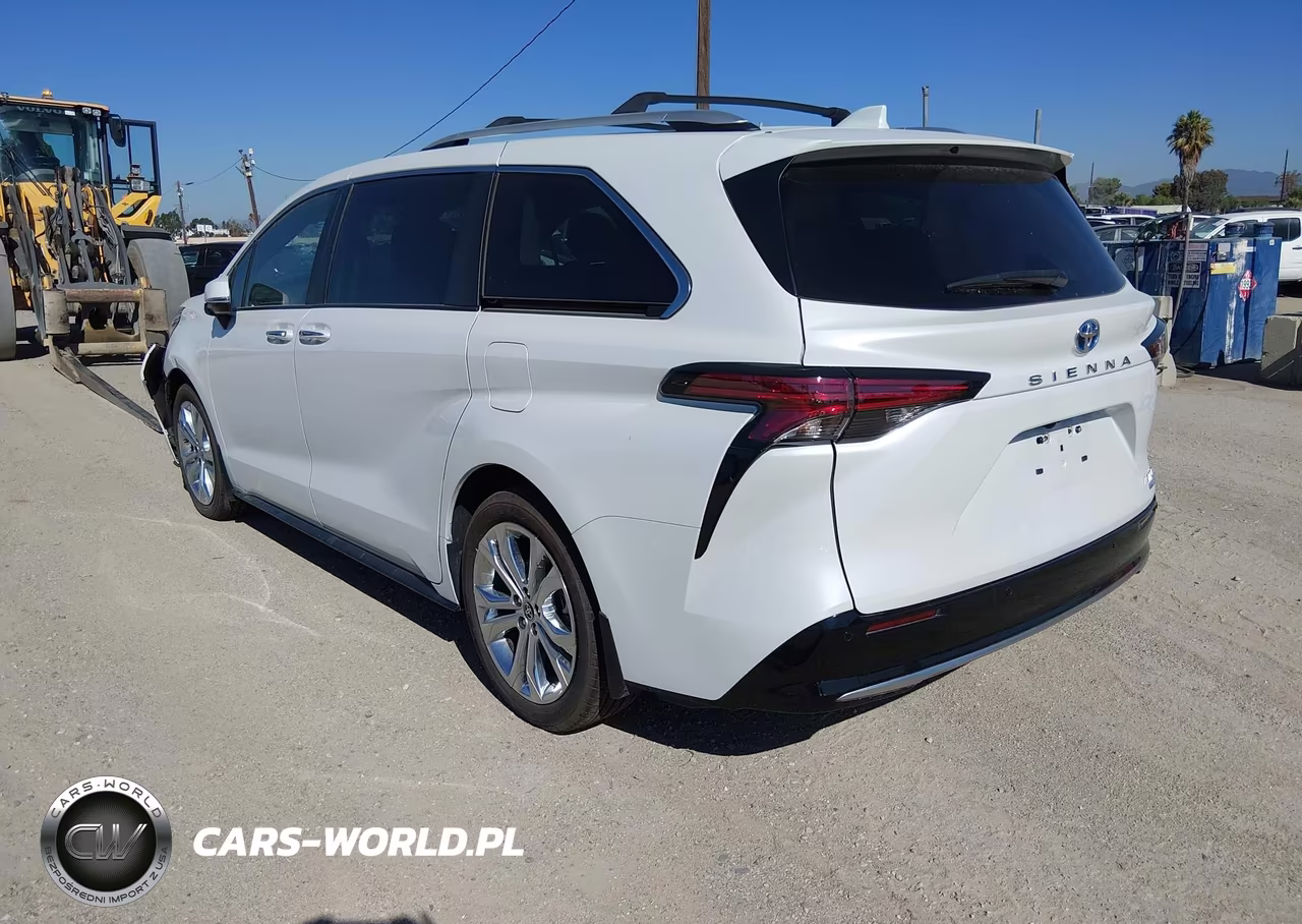 2024 Toyota Sienna Platinum VIN:5TDERKEC4RS183715 - 3