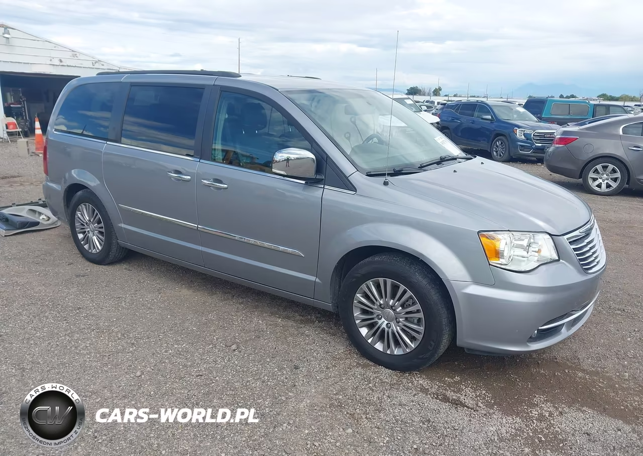 2014 Chrysler Town & Country Touring-L