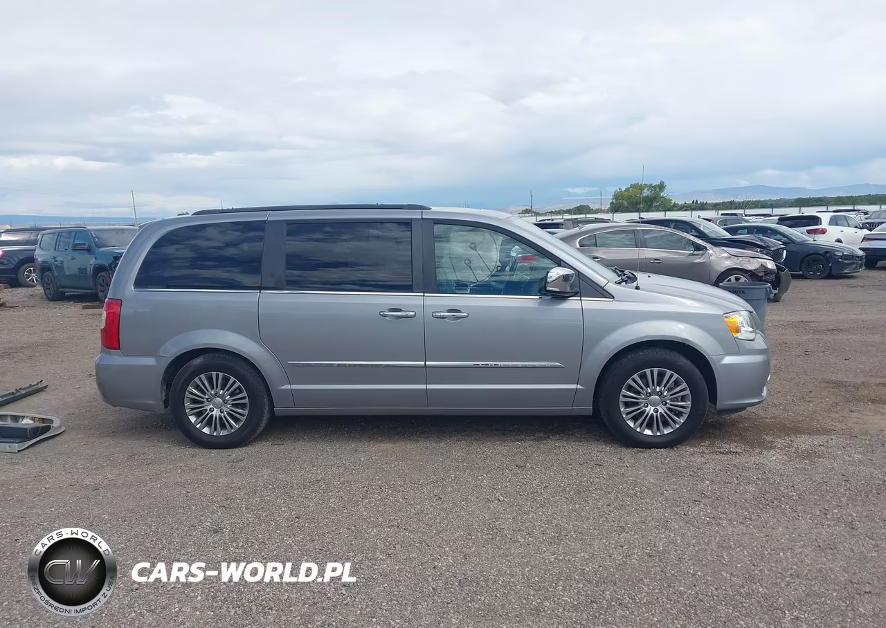 2014 Chrysler Town & Country Touring-L VIN:2C4RC1CG4ER147755 - 14