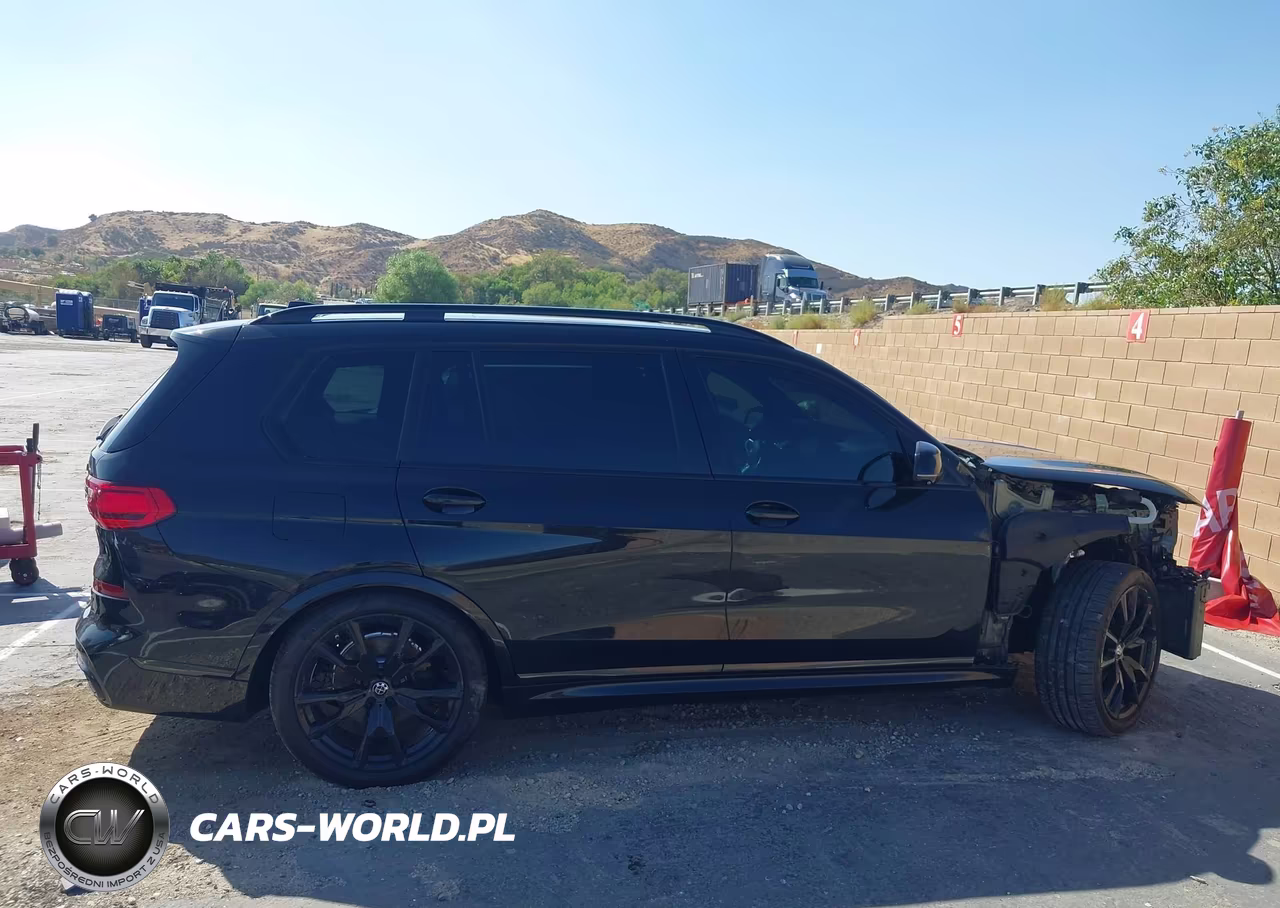 2020 BMW X7 xDrive40I VIN:5UXCW2C03L9C21550 - 14
