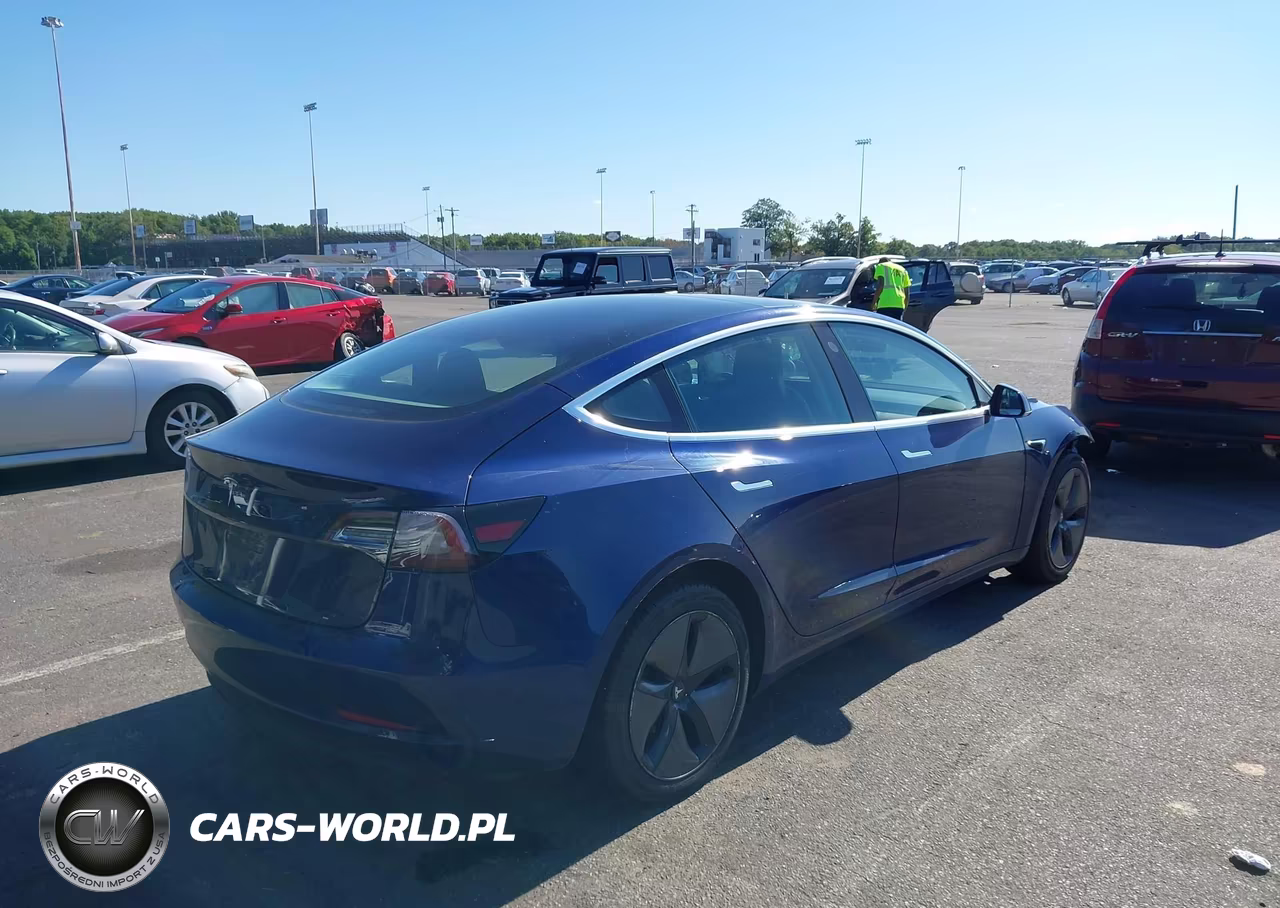 2018 Tesla Model 3 Long Range-Mid Range VIN:5YJ3E1EA0JF102679 - 4