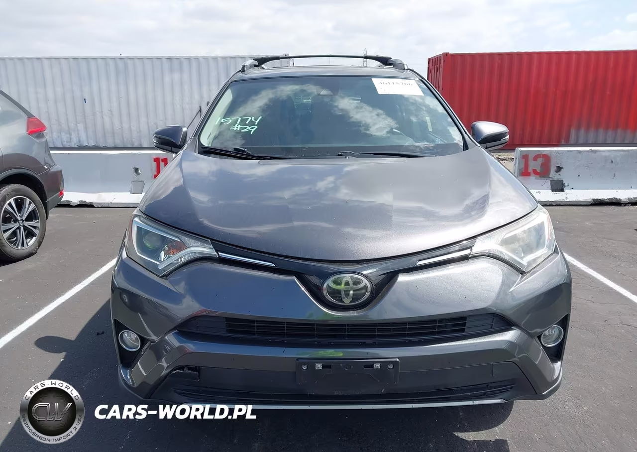 2017 Toyota Rav4 Xle VIN:JTMWFREV4HJ114512 - 13