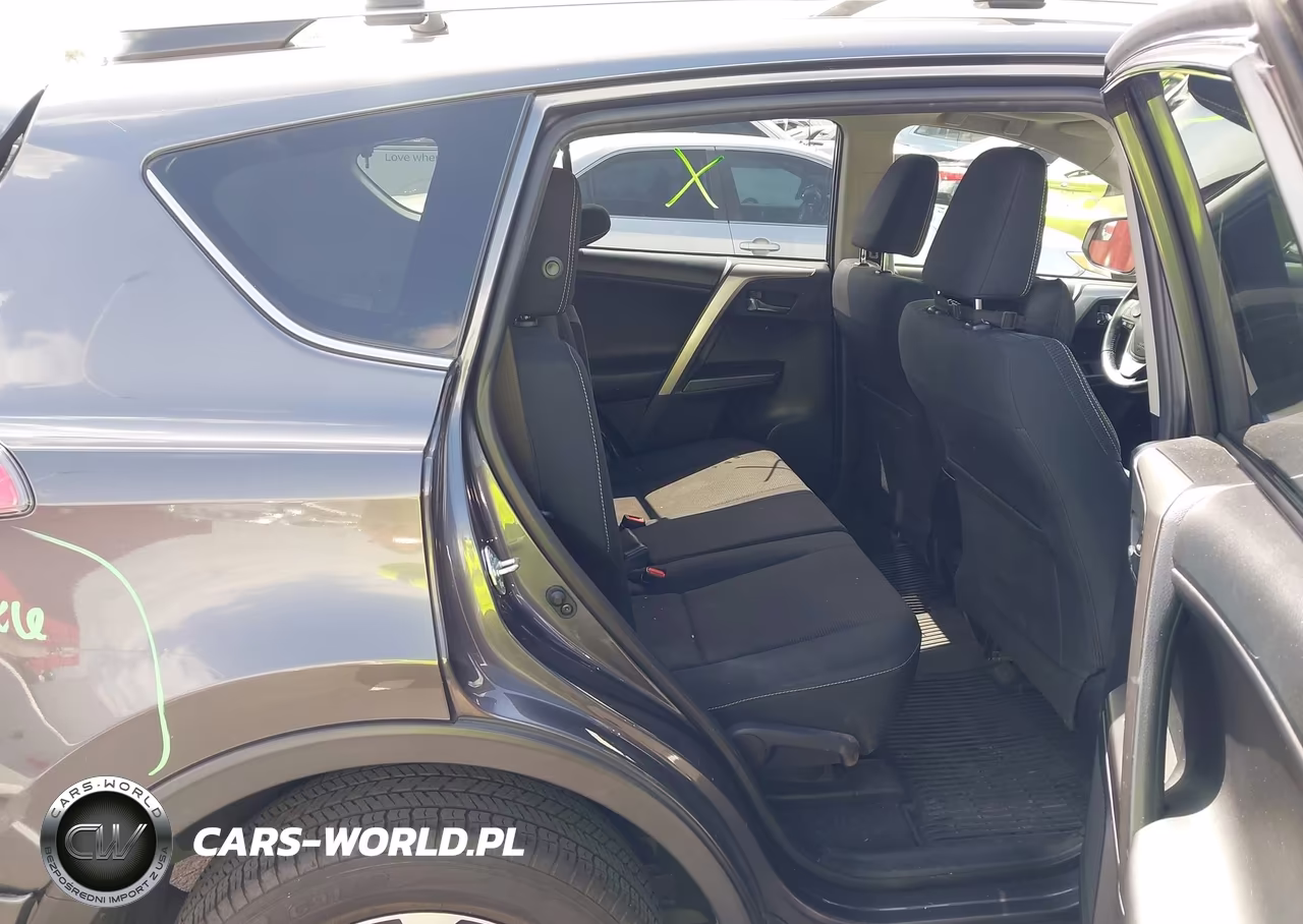 2017 Toyota Rav4 Xle VIN:JTMWFREV4HJ114512 - 8