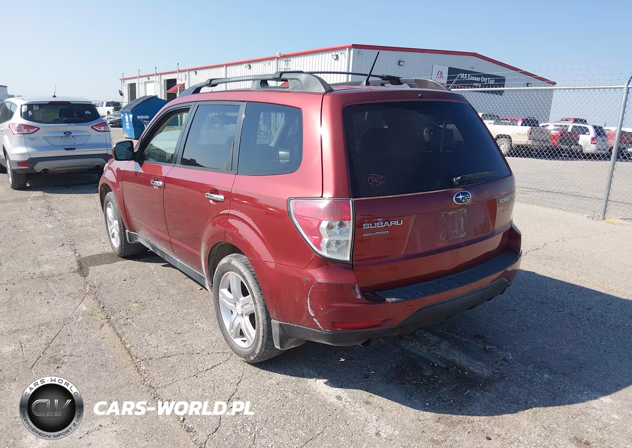2010 Subaru Forester 2.5X Premium VIN:JF2SH6CC6AH733247 - 3