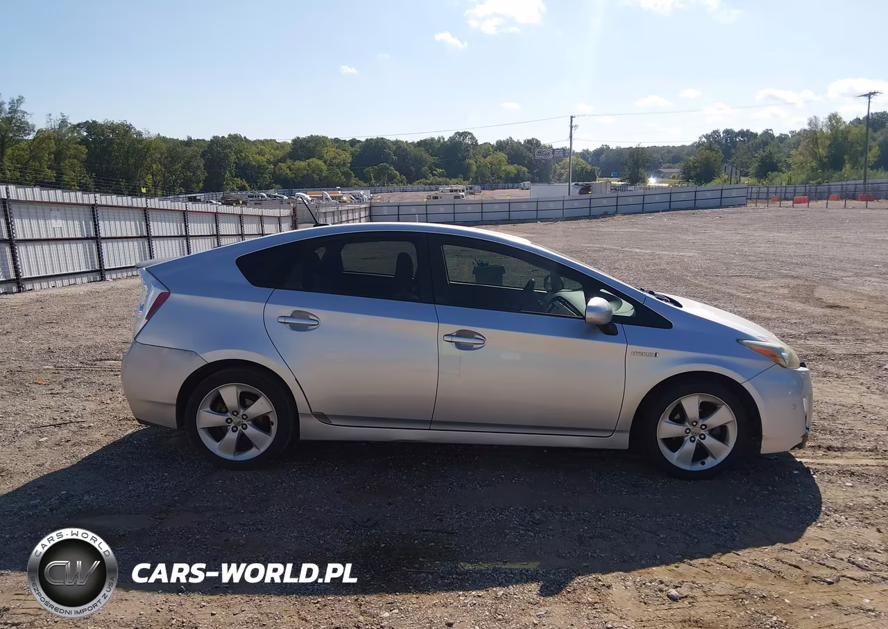 2011 Toyota Prius Five VIN:JTDKN3DU9B5306029 - 13
