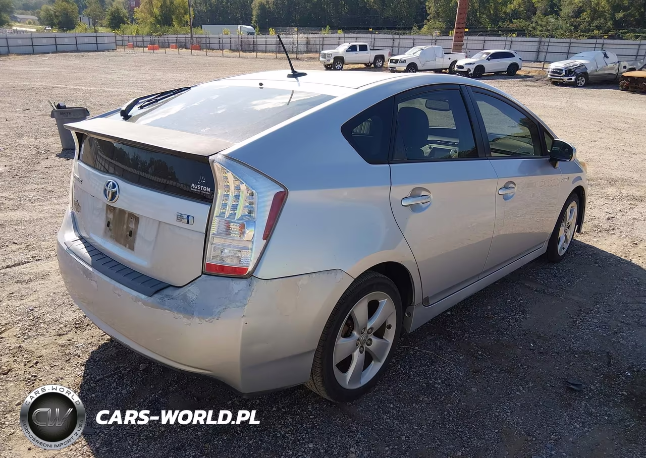 2011 Toyota Prius Five VIN:JTDKN3DU9B5306029 - 4