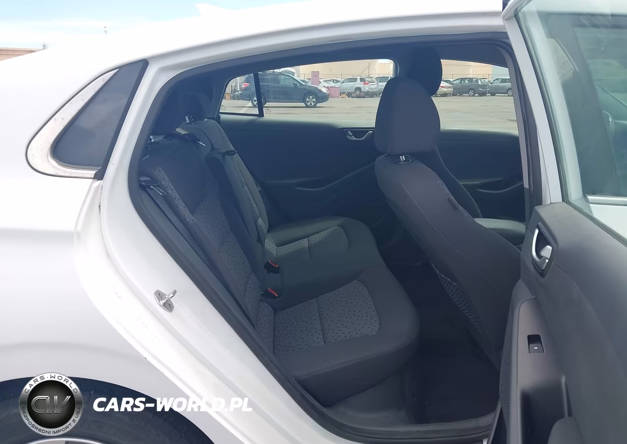 2019 Hyundai Ioniq Hybrid Sel VIN:KMHC75LC8KU106764 - 8