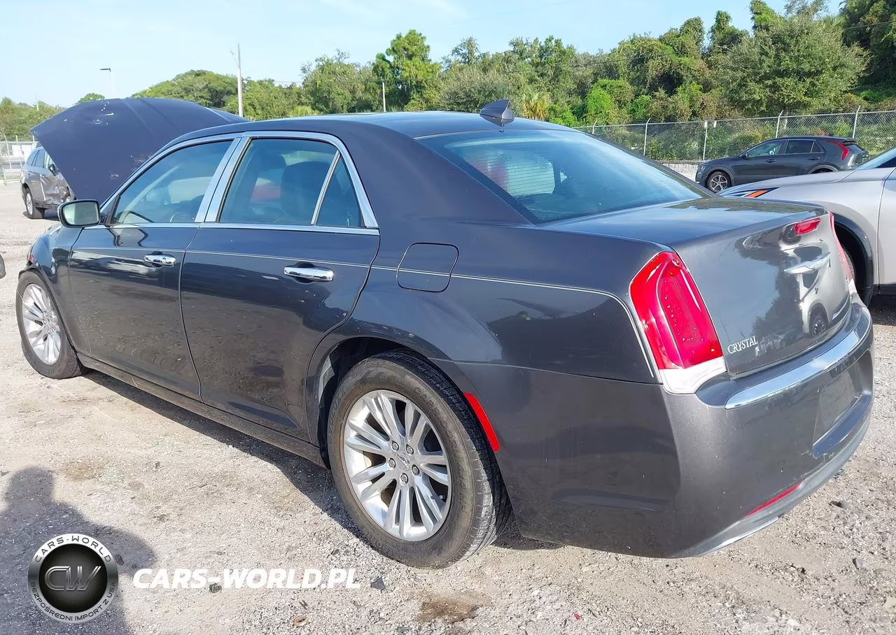 2016 Chrysler 300C VIN:2C3CCAEG7GH348484 - 3
