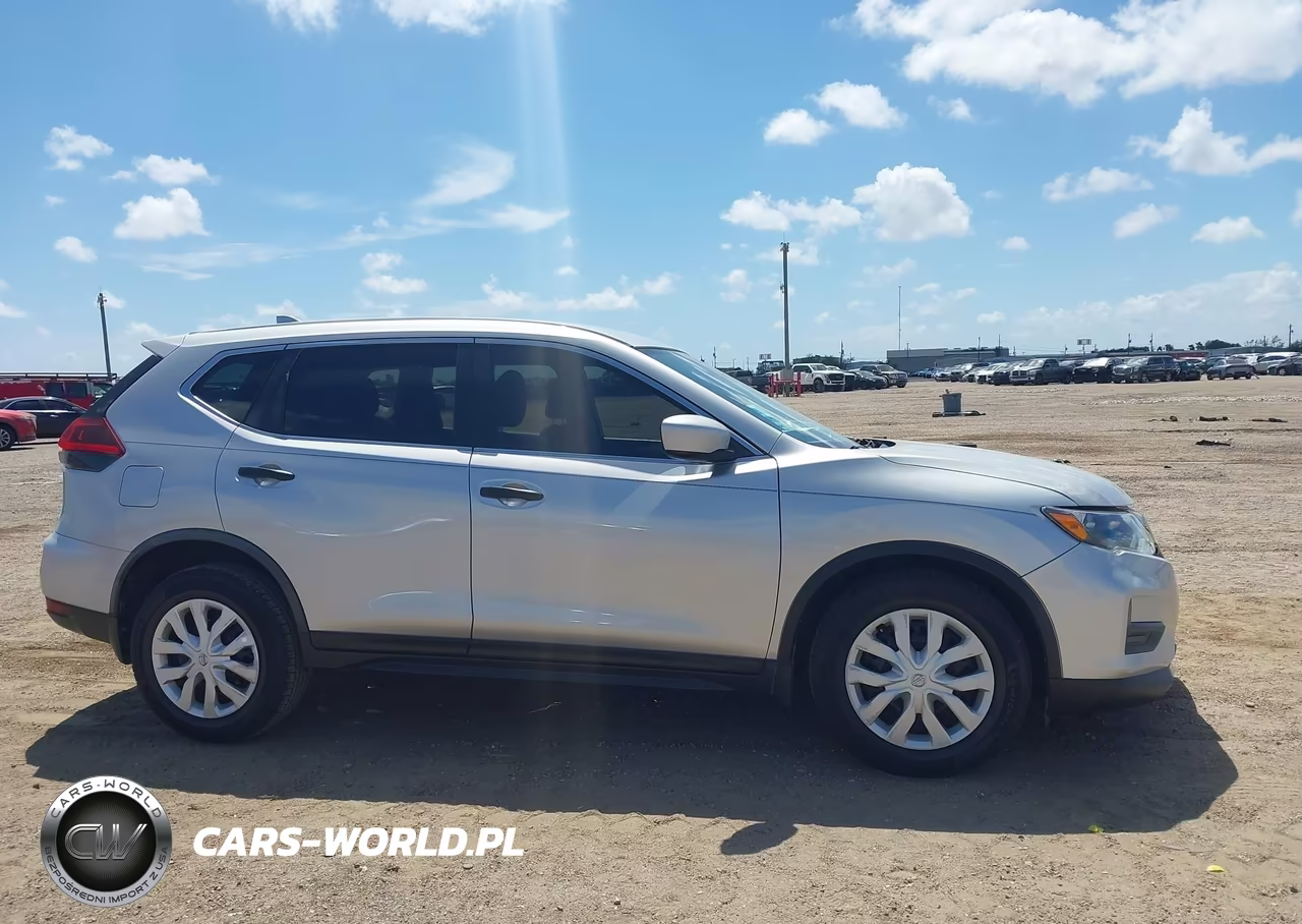2018 Nissan Rogue S VIN:JN8AT2MT8JW461610 - 13