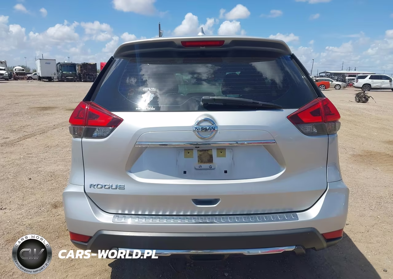 2018 Nissan Rogue S VIN:JN8AT2MT8JW461610 - 16