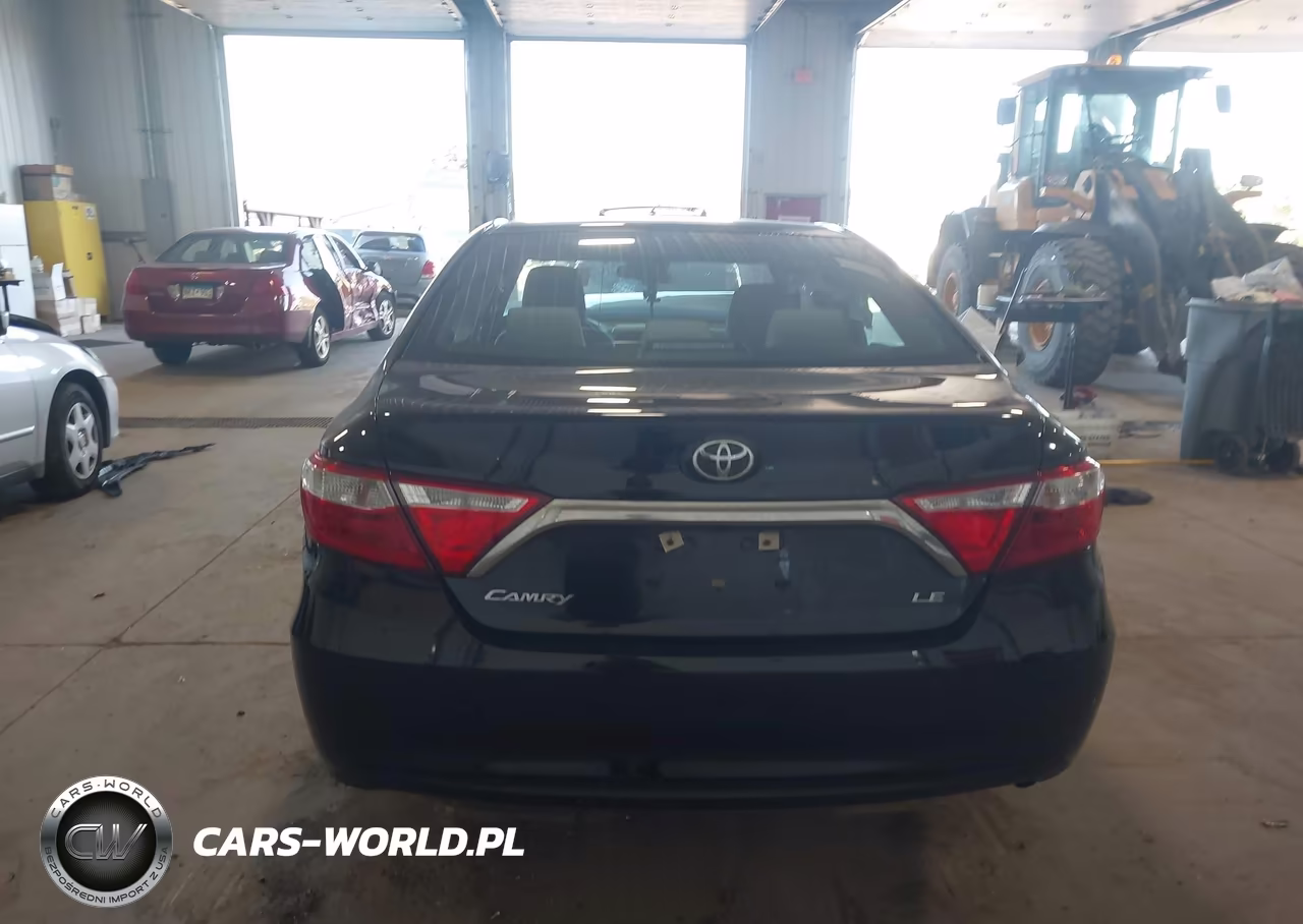 2016 Toyota Camry Le VIN:4T4BF1FK8GR531862 - 16