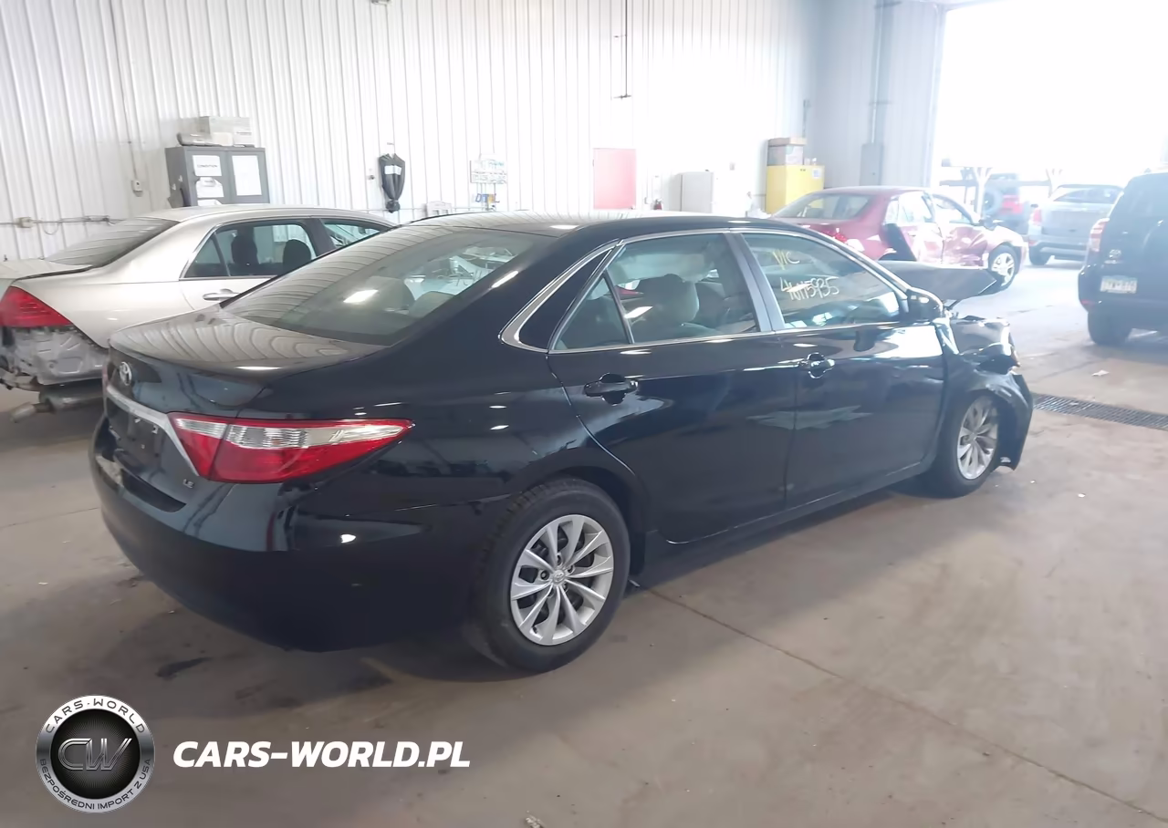 2016 Toyota Camry Le VIN:4T4BF1FK8GR531862 - 4