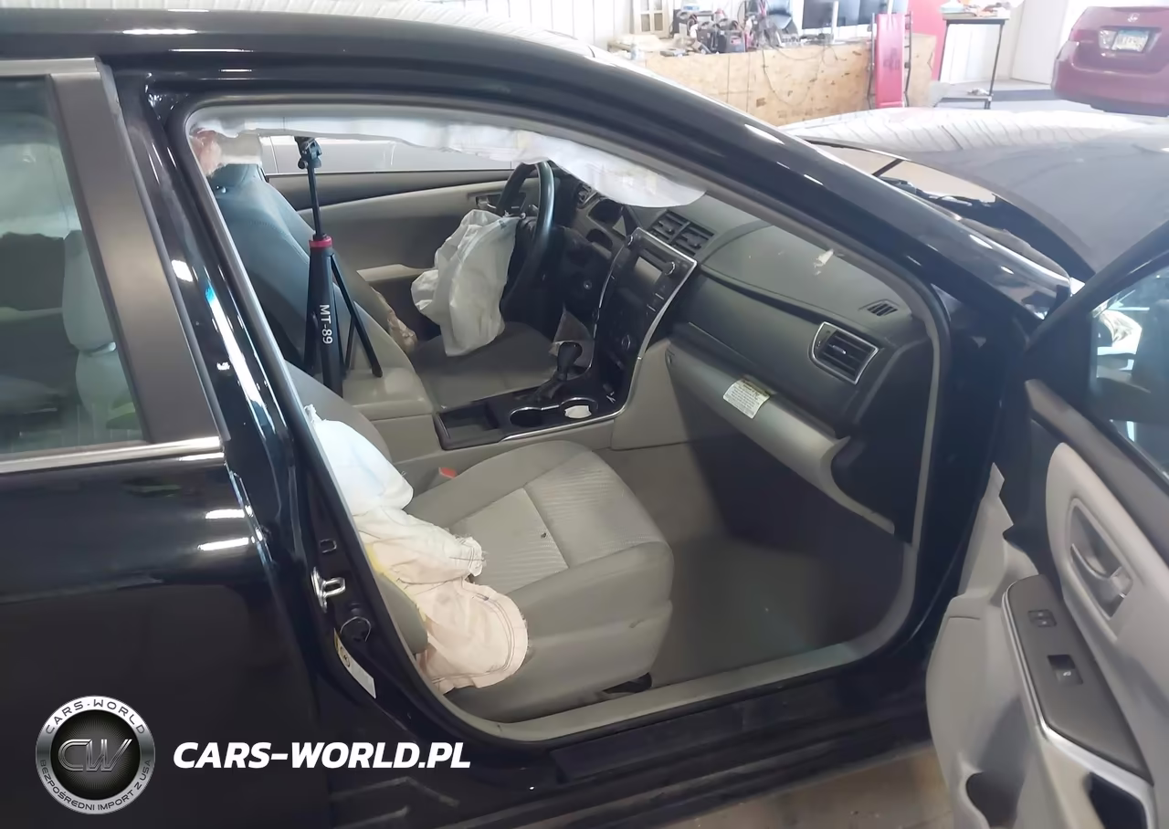 2016 Toyota Camry Le VIN:4T4BF1FK8GR531862 - 5