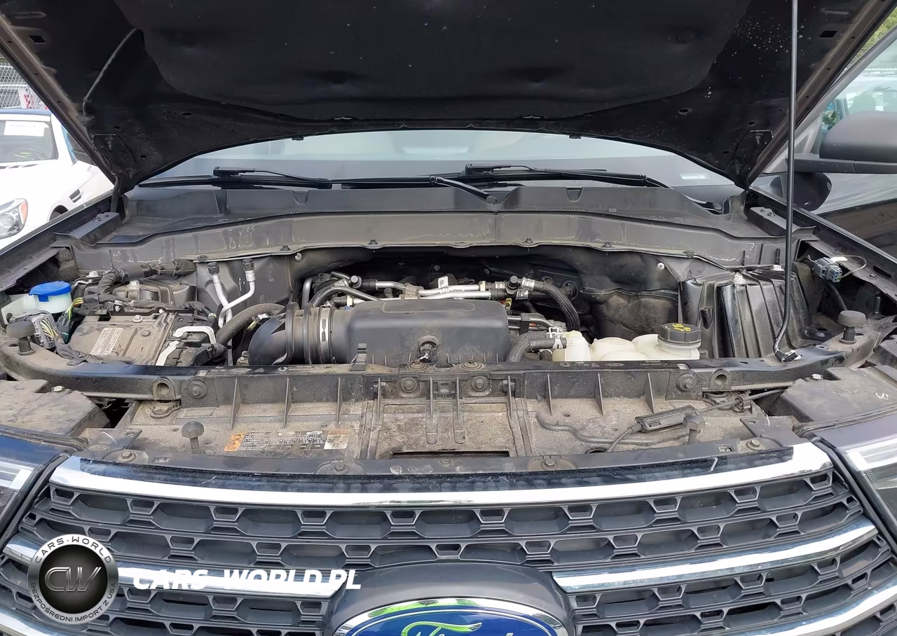 2023 Ford Explorer Xlt VIN:1FMSK8DH9PGC02933 - 10