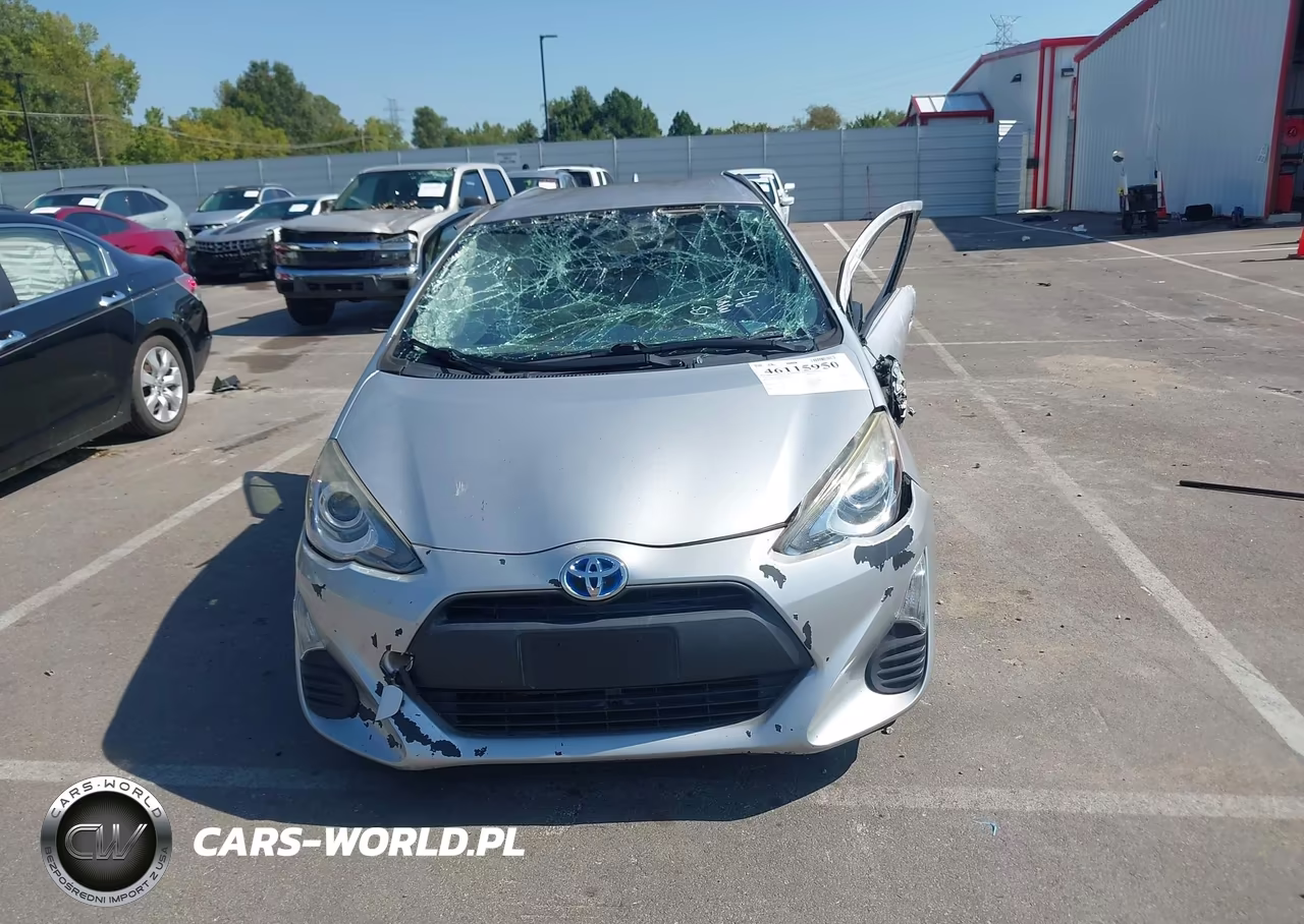 2016 Toyota Prius C One VIN:JTDKDTB34G1126078 - 12