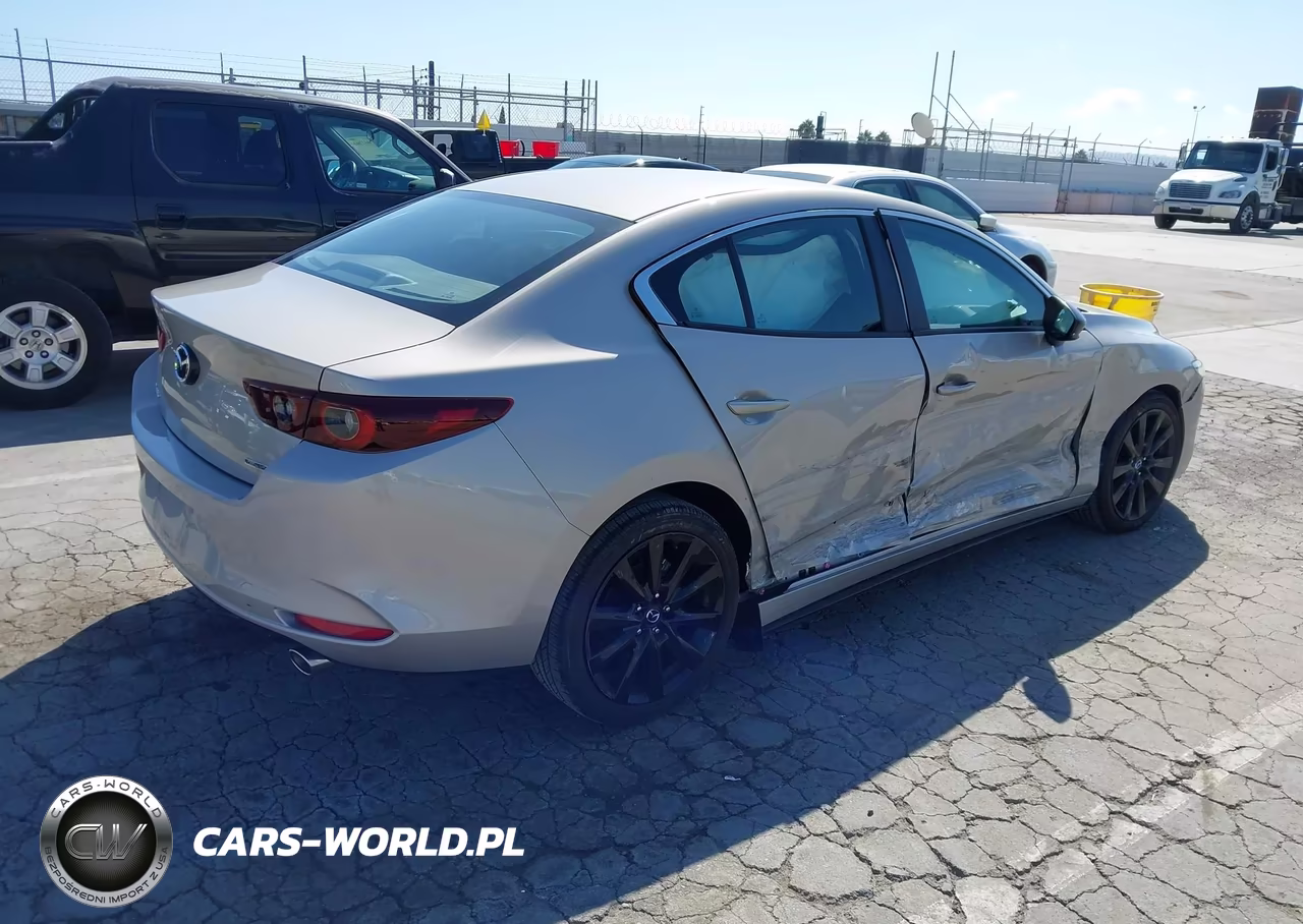 2025 Mazda Mazda3 2.5 S Select Sport VIN:3MZBPABM0SM476501 - 4