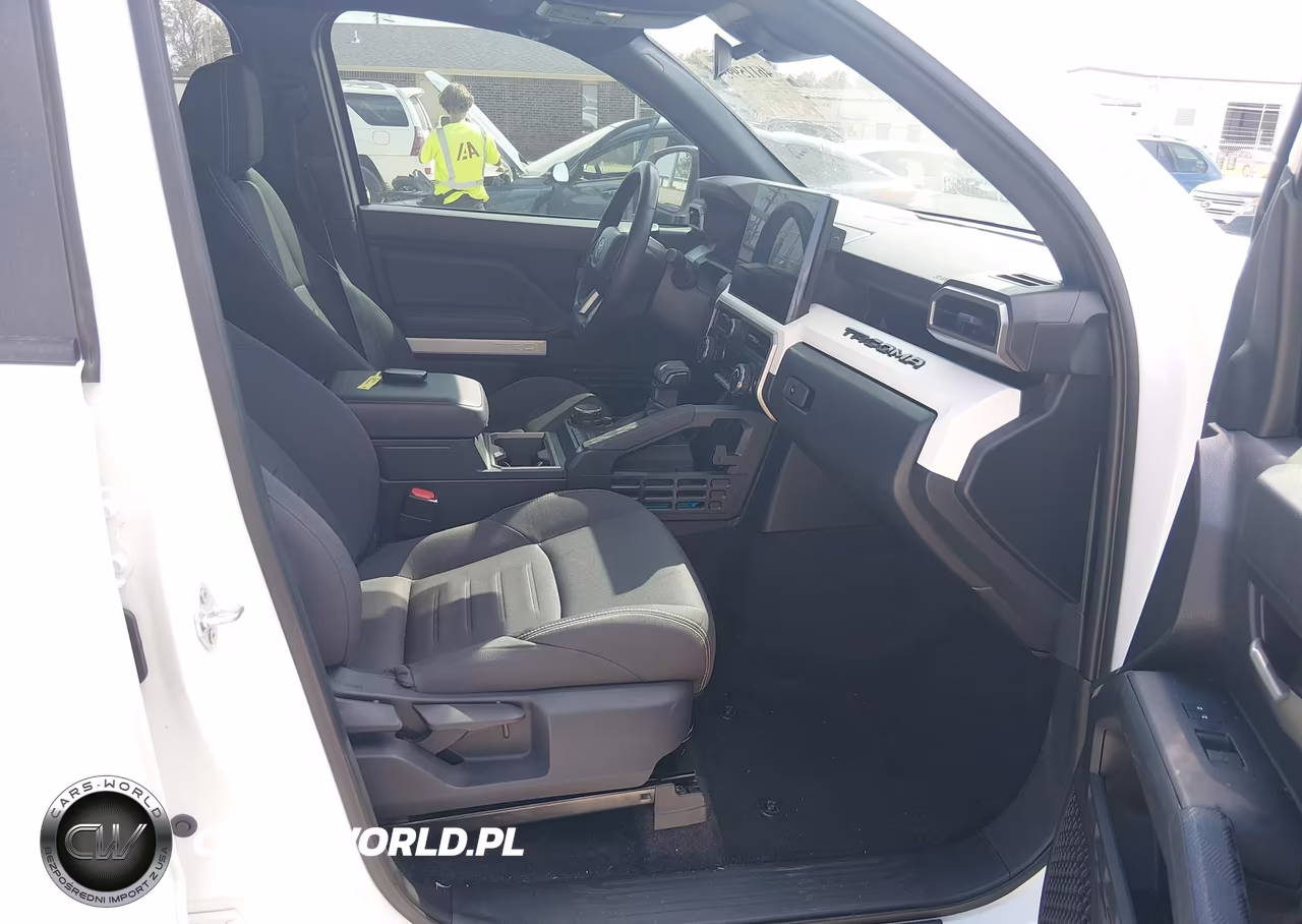 2024 Toyota Tacoma Trd Sport VIN:3TMLB5JN8RM049746 - 5
