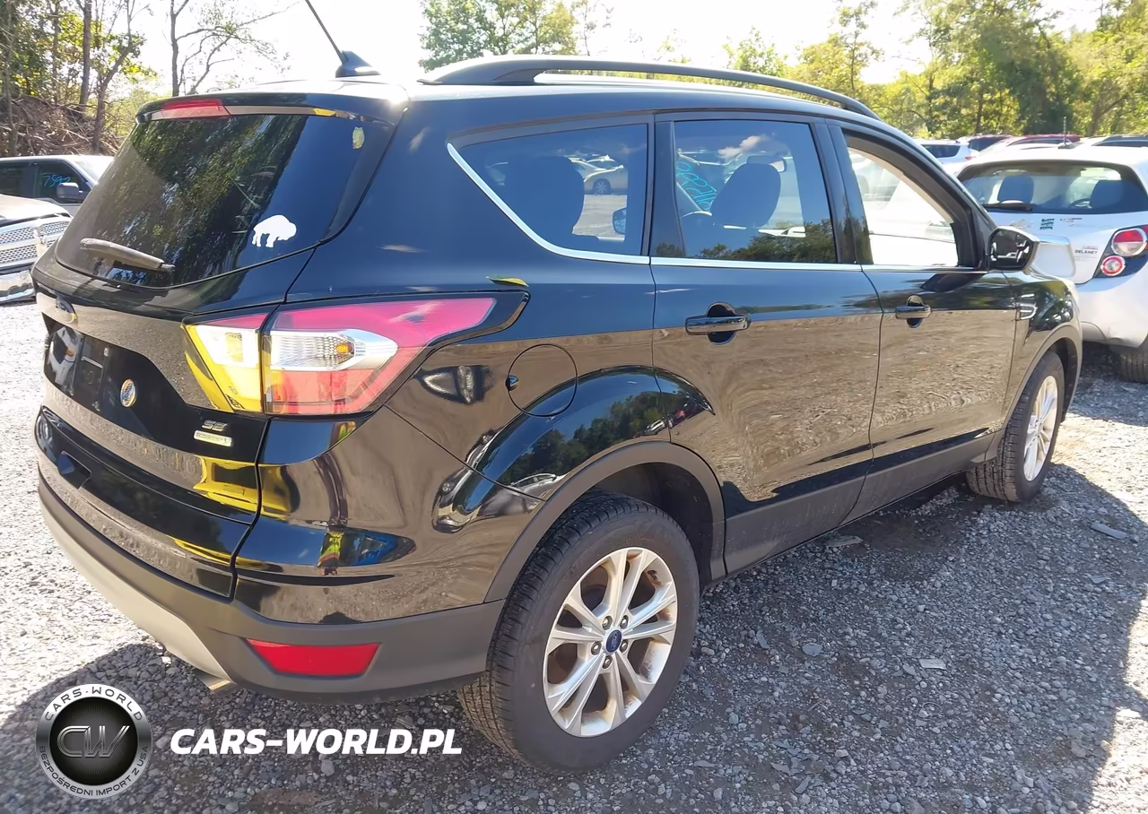 2018 Ford Escape Se VIN:1FMCU0GD0JUB38847 - 4