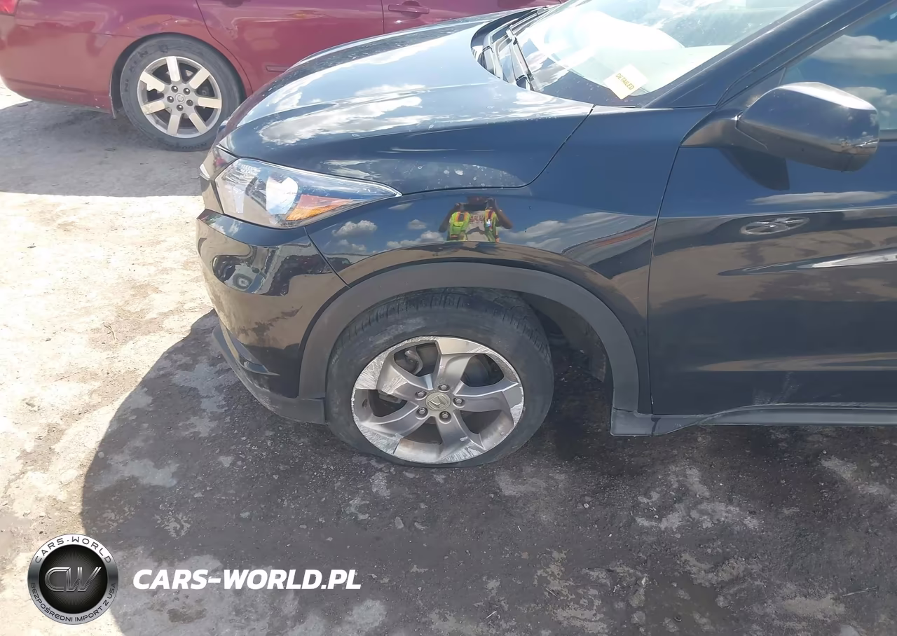 2018 Honda Hr-V Lx VIN:3CZRU5H30JM707874 - 6