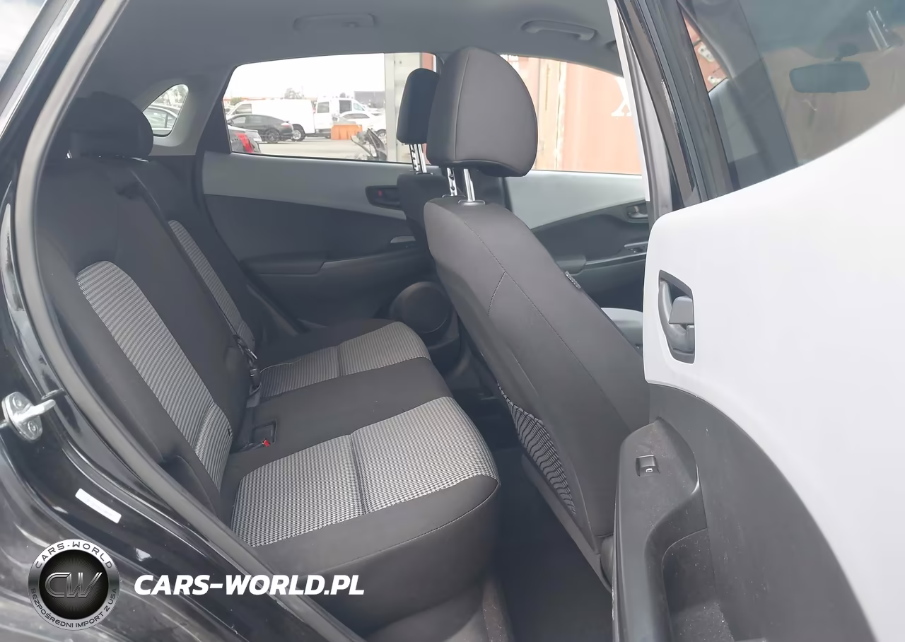 2018 Hyundai Kona Sel VIN:KM8K22AA9JU186357 - 8