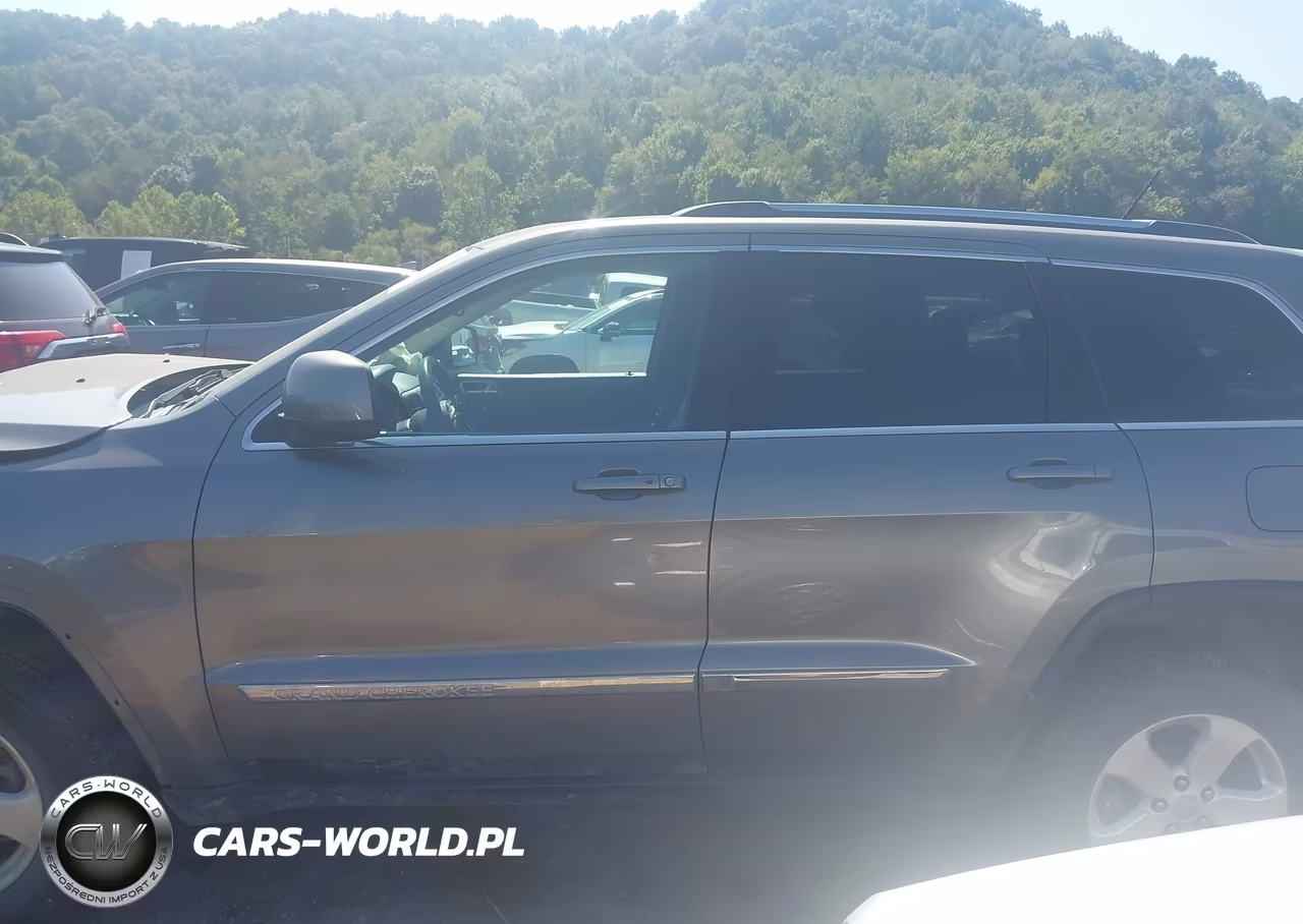 2013 Jeep Grand Cherokee Laredo VIN:1C4RJFAG1DC507089 - 14