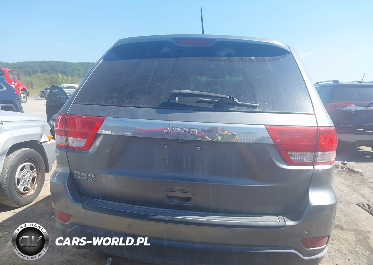2013 Jeep Grand Cherokee Laredo VIN:1C4RJFAG1DC507089 - 16