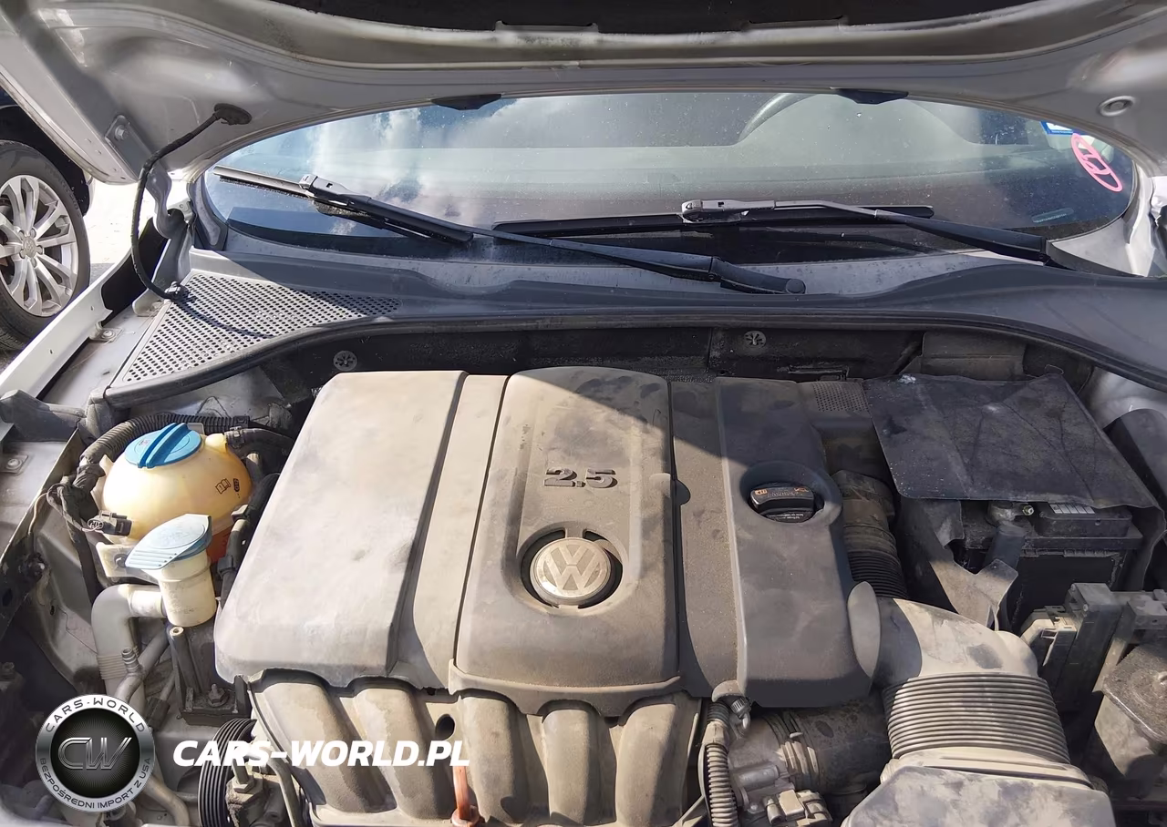 2012 Volkswagen Passat 2.5L S VIN:1VWAP7A39CC057721 - 10