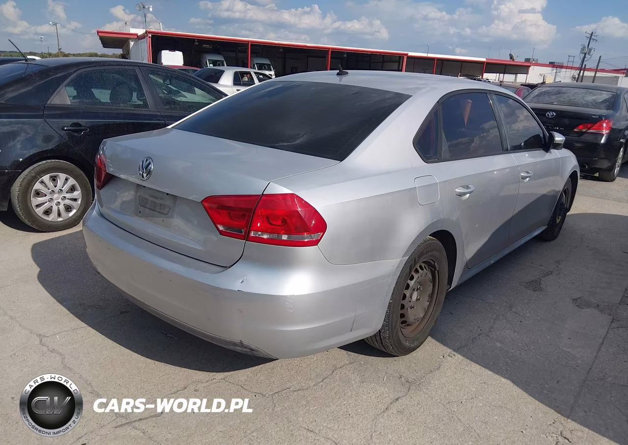 2012 Volkswagen Passat 2.5L S VIN:1VWAP7A39CC057721 - 4